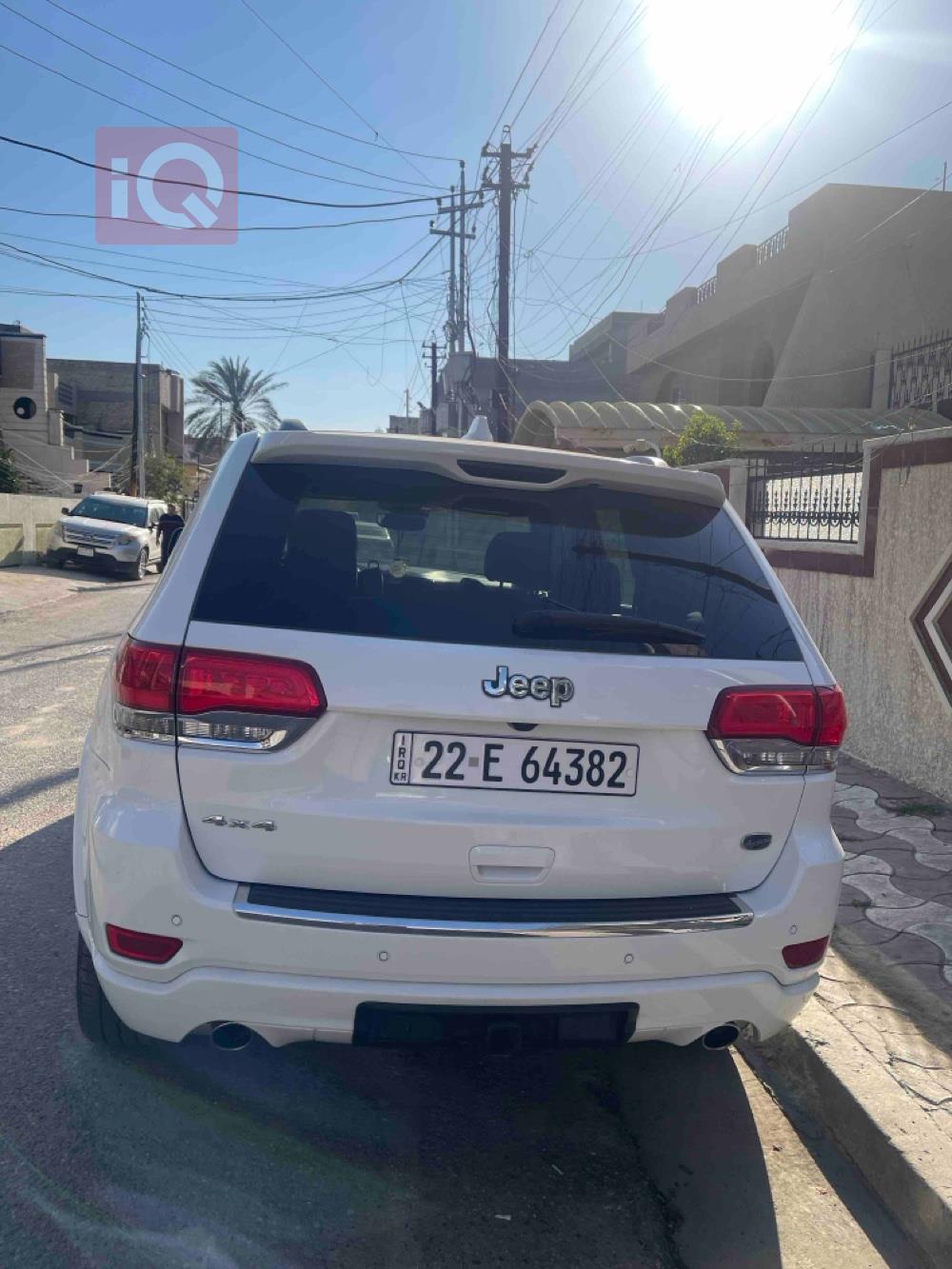 جیپ گراند شیرۆکی